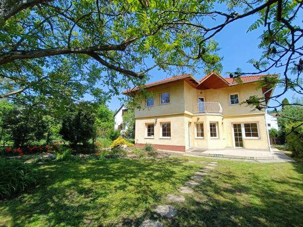 eladó családi ház, Budaörs
