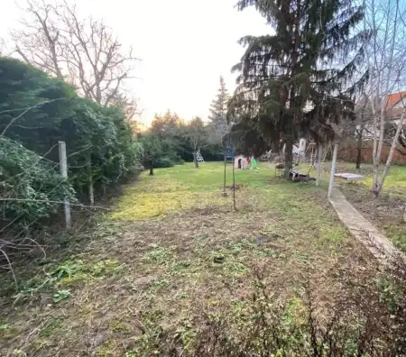 Eladó telek, Budaörs 1089 m² 192 M Ft