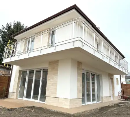 Eladó új építésű családi ház, Budaörs 5 szoba 130 m² 200 M Ft