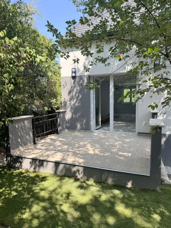 Eladó újszerű ikerház, Budapest, XI. kerület 4 szoba 102 m² 169 M Ft