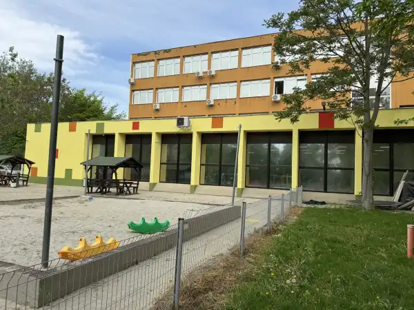 Kiadó irodaházban B, B+ kat., Budaörs 1690 m² 6.5 M Ft/hó